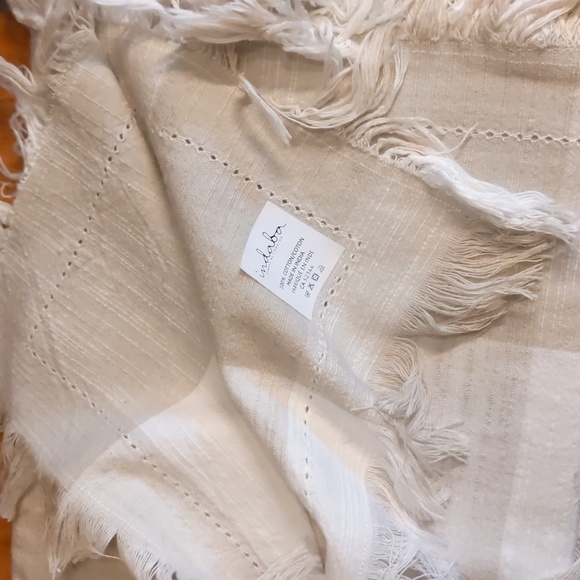 Cotton beige plaid table runner by indaba - Picture 2 of 2